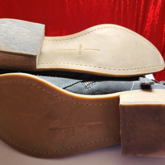 Used‎ Gray Dolce Vita Sibil Size 7.5 Suede Ankle Boots - Picture 5 of 11